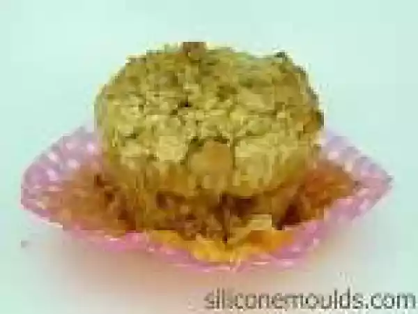 Recipe Saturday's Cake - Apple Crumble & Custard Muffins