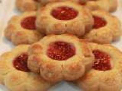 Recipe CNY Bakes 2011 - Jam Cookies