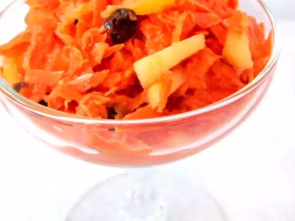 Recipe Carrot raisin pineapple salad