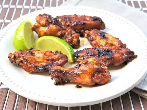 Recipe Spicy chipotle chicken wings & nfl super bowl xlv party snacks