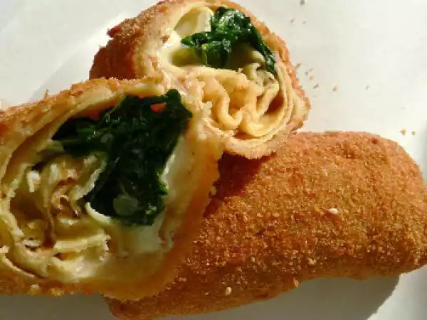 Recipe Recipe: fried pancakes stuffed with spinach and camembert cheese!