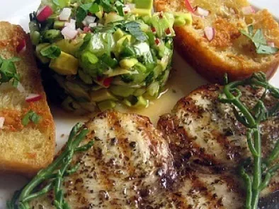 Recipe Grilled swordfish with avocado-salsa
