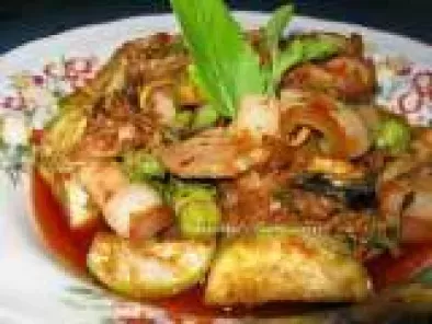 Stir-fried spicy wild boar (Phad Phed Mou Pa)