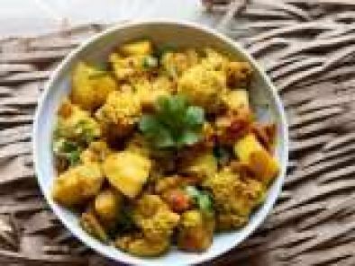 Aloo Gobi | Dry Potato Cauliflower Curry