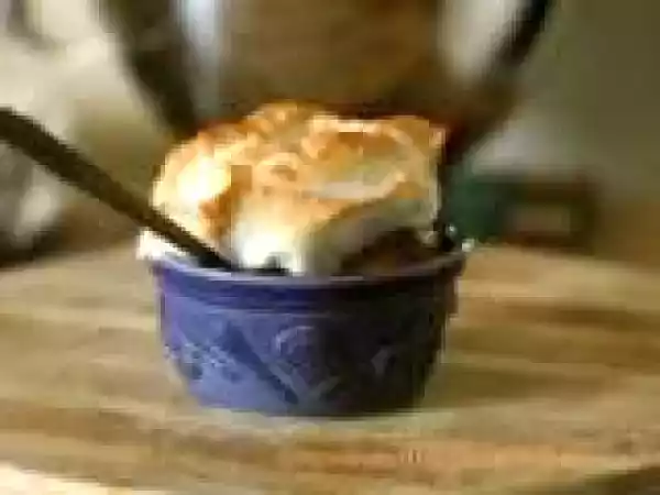 Recipe Light Custard Pudding with Lady Fingers & Bananas
