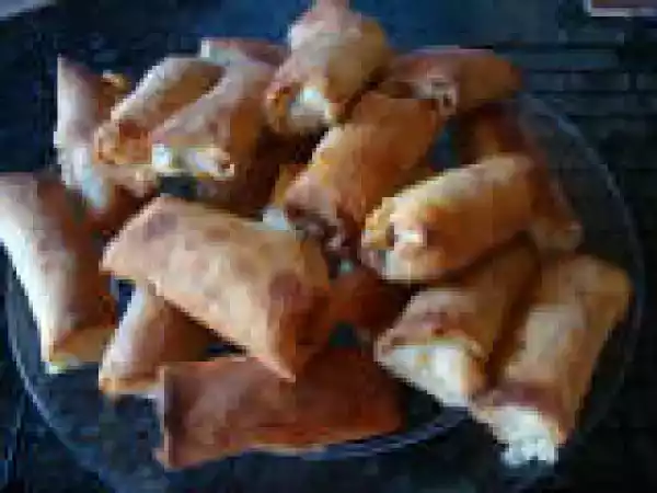 Recipe BAKED Salami and Mozzarella Egg Rolls