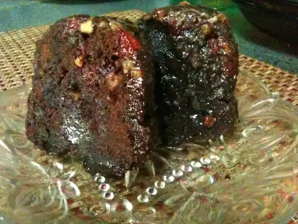 Recipe Dark cherry walnut rum cake