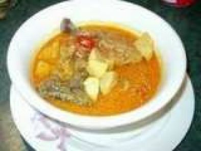 INDONESIAN CHICKEN CURRY