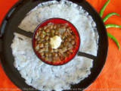Recipe Uttha(Plain Rice flour)Rotti and Avarekaalu Benne Usli, Karnataka Special...'Family Food-Friday#1'