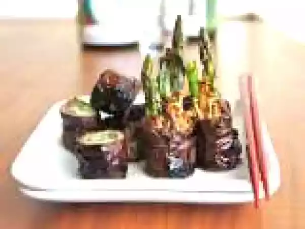 Recipe Japanese Beef Rolls With Scallion, Asparagus, And Enoki Mushrooms~Negimaki