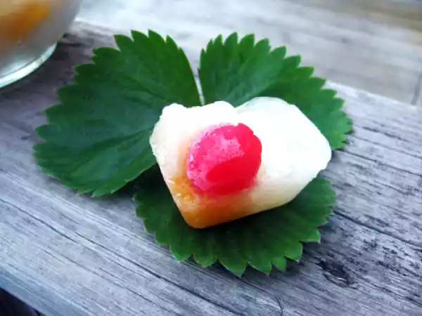 Recipe Frozen fruit cubes