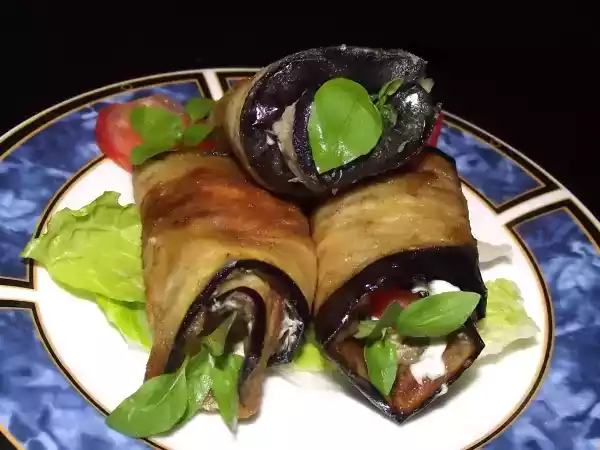 Recipe Eggplant rolls with tomato, garlic and herbs