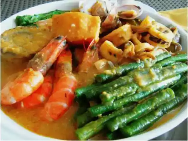 Recipe Seafoods kare-kare