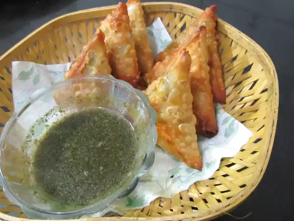 Recipe Dill & onion samosa (samosa irani)
