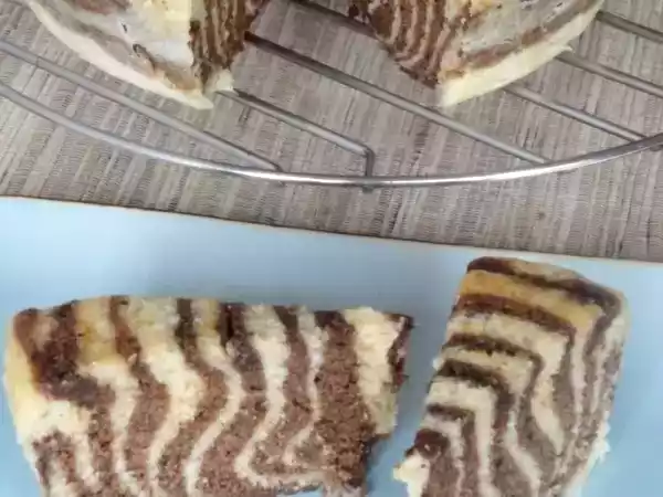Recipe Chocolate & banana zebra cake