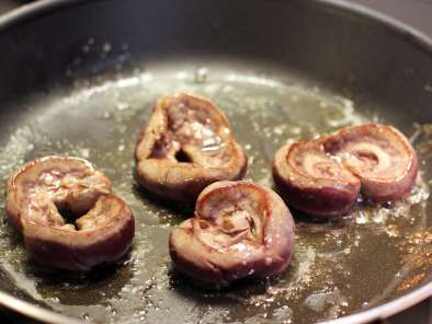 Recipe Lamb kidneys in port wine sauce