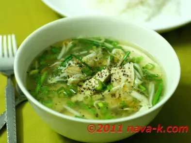 Recipe Chicken and bean sprouts soup
