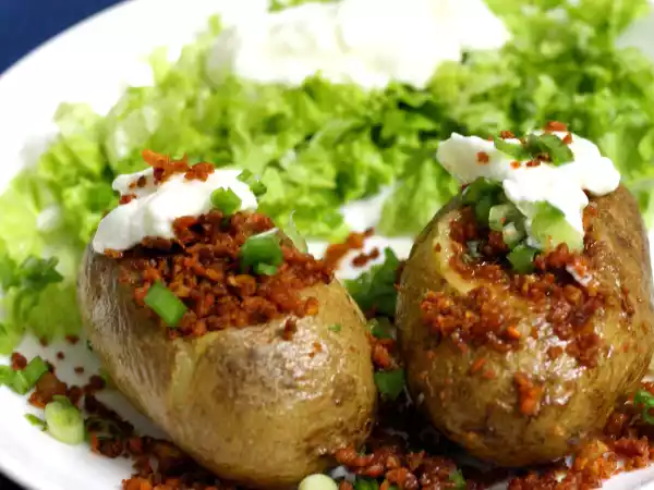 Recipe Jacket potatoes with chicken mince