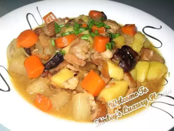 Recipe Colourful narcissus stewed pork