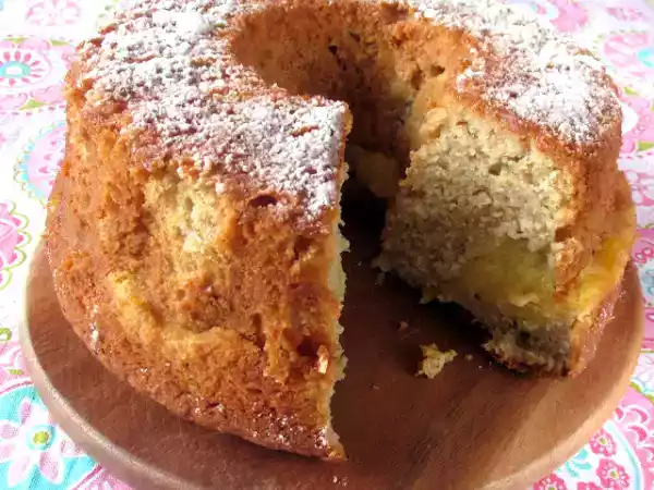 Recipe Apple custard tea cake