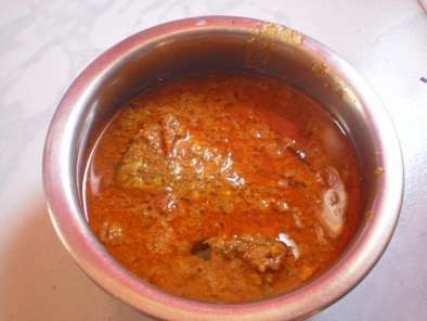 Recipe Naethu vacha meen kuzhambu/south indian fish curry/gravy with coocnut milk