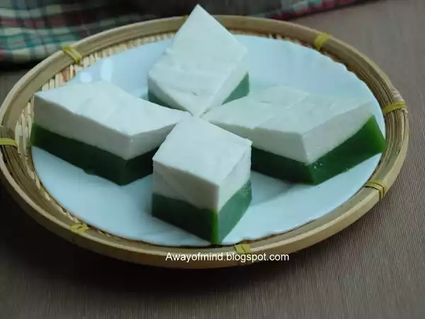 Recipe Kuih talam (steamed coconut pudding)