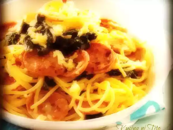 Recipe Garlic kangkong (local spinach) spaghetti with sausage