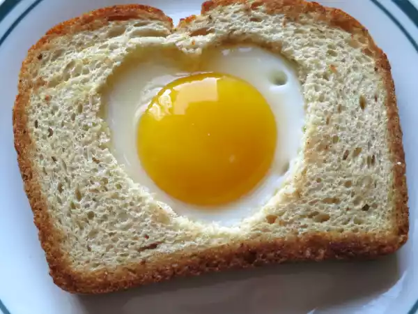 Recipe Heart shaped egg toast