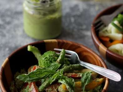 Recipe Yogurt tomato pesto dressed veggie salad
