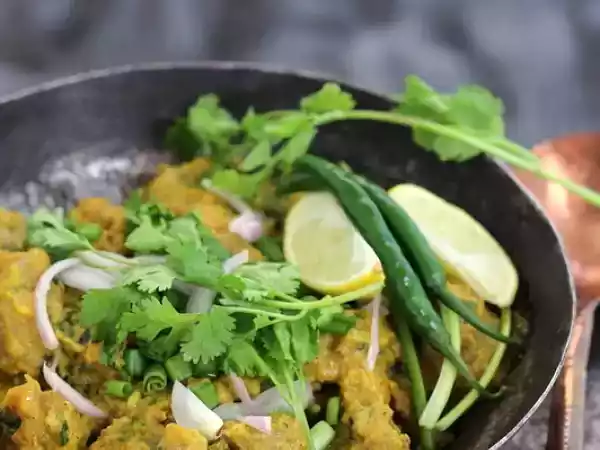 Recipe Dhaniwal korma w/ peshawari naan