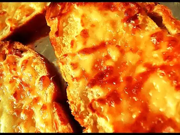 Recipe Quick and easy garlic bread