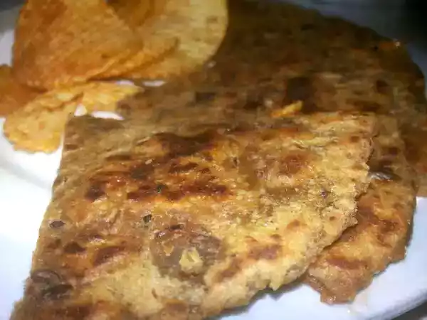 Recipe Leftover dal makhani parathas