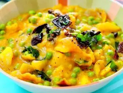 Recipe Aloo matar (potato and pea curry)