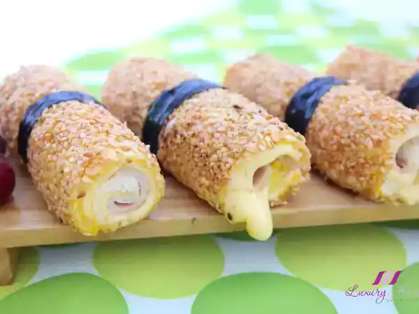 Recipe Delicious kraft cheese and ham sushi rolls