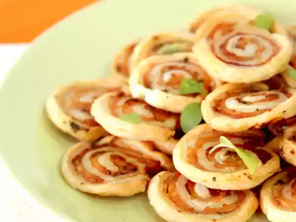 Recipe Salmon and basil appetizers - video recipe !