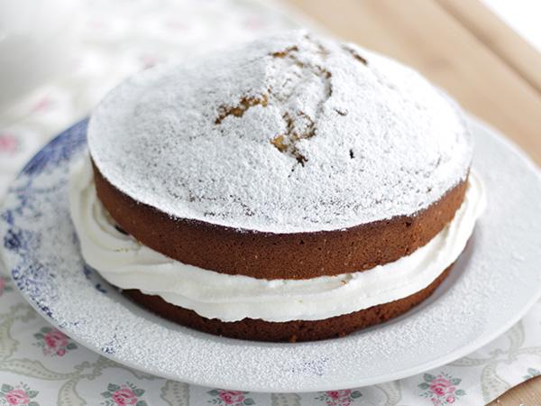 Recipe Victoria sponge cake - video recipe !