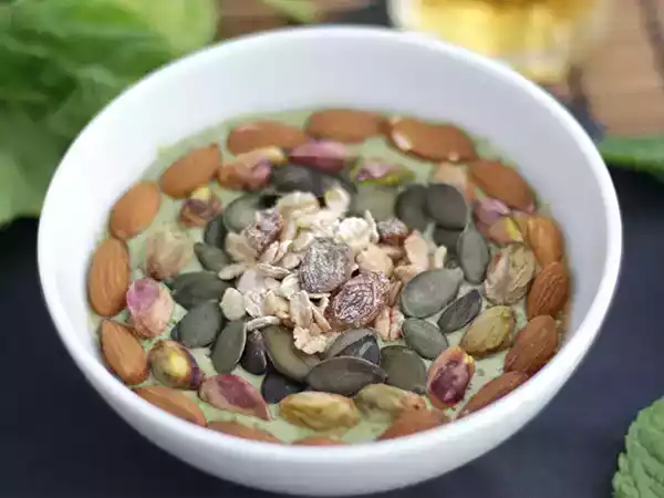 Recipe Green smoothie bowl - video recipe !
