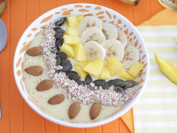 Recipe Smoothie bowl, mango and banana - video recipe !