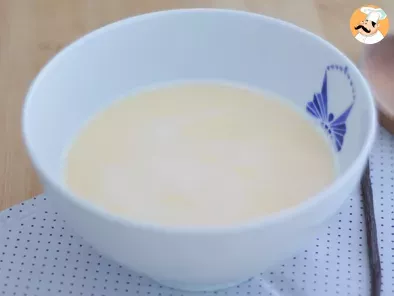 Recipe Creme anglaise, vanilla custard - video recipe !