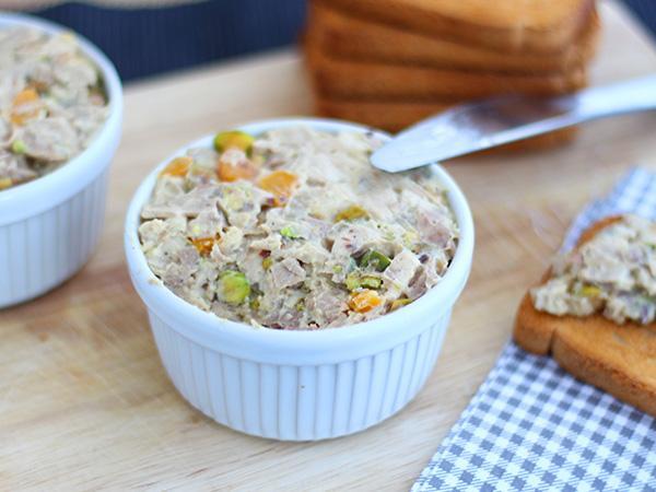 Recipe Chicken pate with pistachios - video recipe !