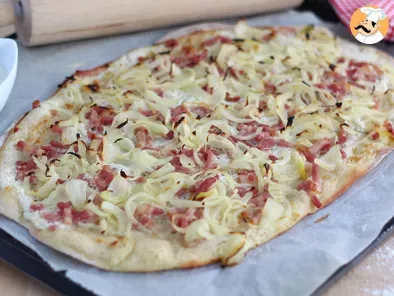 Recipe Flammekueche, a bacon and onion tart - video recipe!