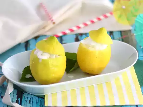 Recipe Frosted lemon, a refreshing sorbet