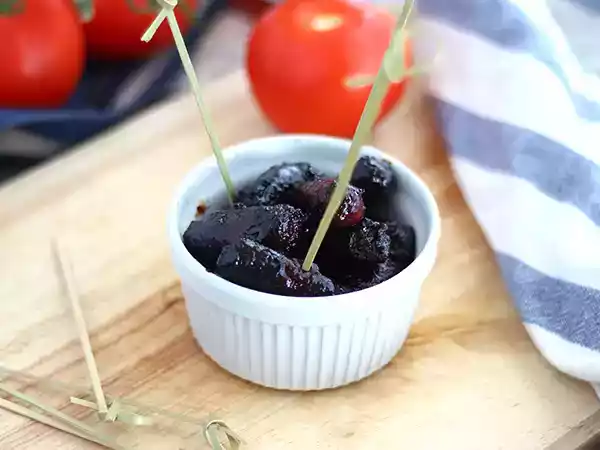 Recipe Caramelized sausages for appetizers