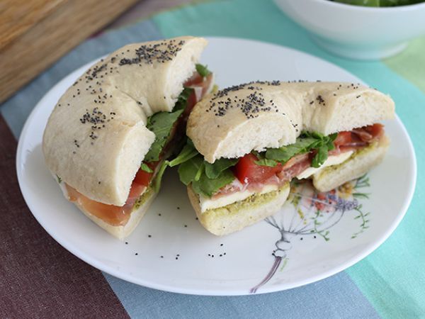 Recipe Bagel italian style