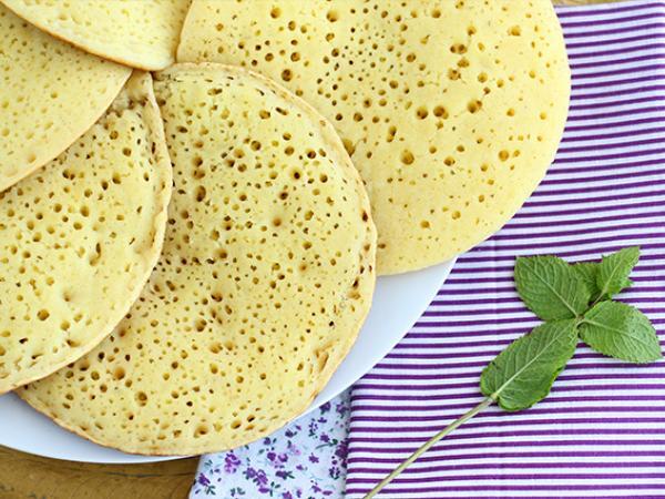 Recipe Baghrirs, the moroccan pancakes