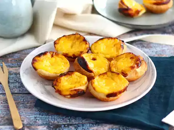 Recipe Pasteis de nata (little portuguese egg tarts)