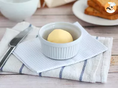 Recipe How to make homemade butter ?