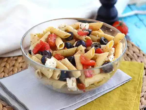 Recipe Pasta salad with tomato, feta cheese, and olives