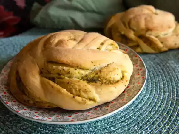Recipe Braided pesto breads