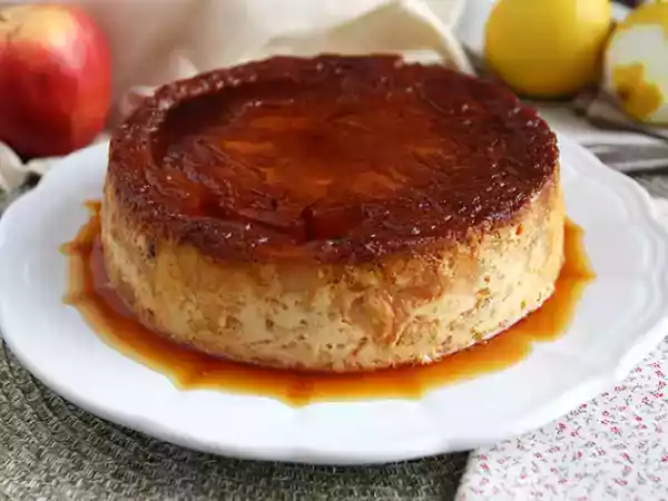 Recipe Apple and caramel croissant pudding